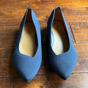 Vionic Navy Pointed Knit Flats